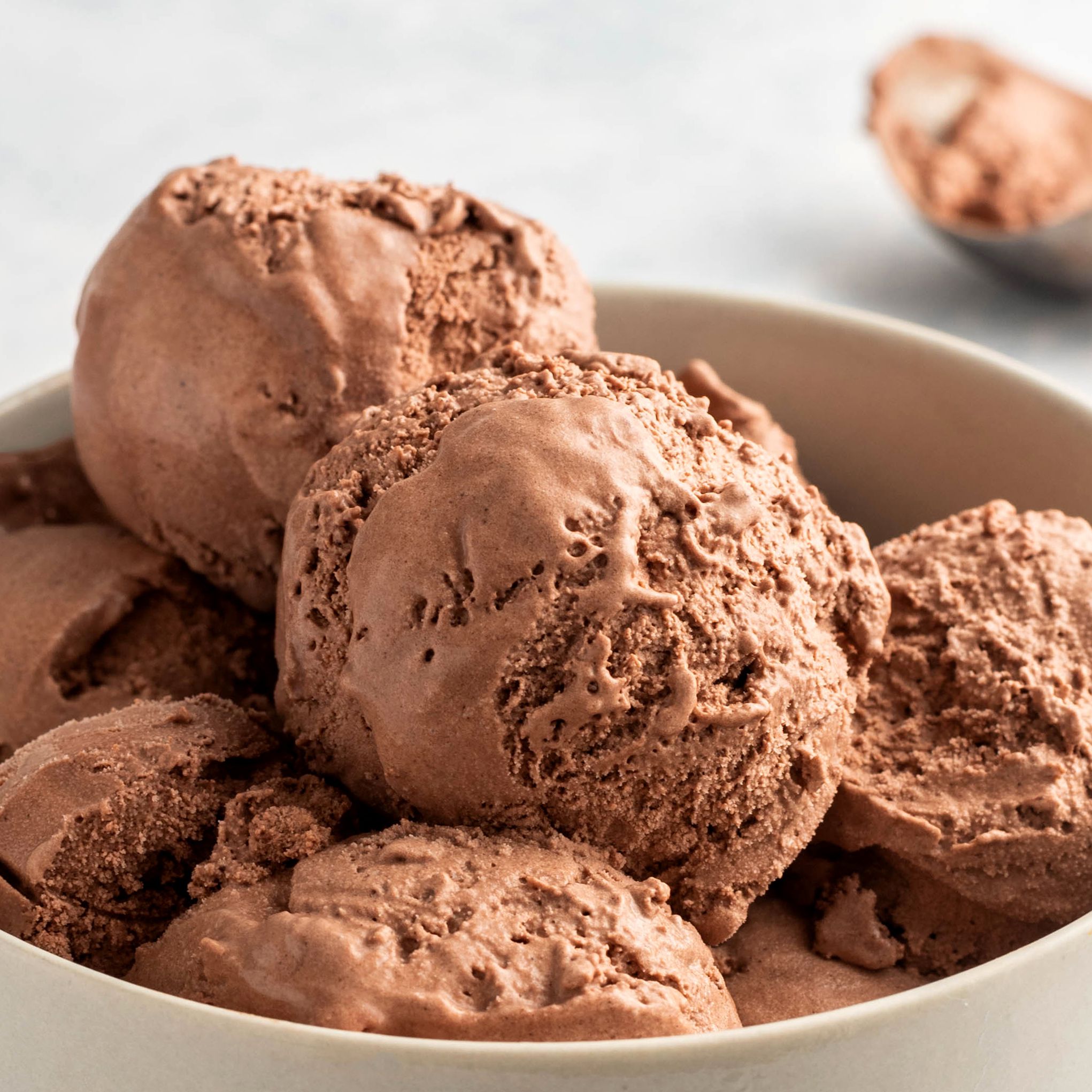 easy chocolate ice cream recipe 1945798 hero 01 45d9f26a0aaf4c1dba38d7e0a2ab51e2